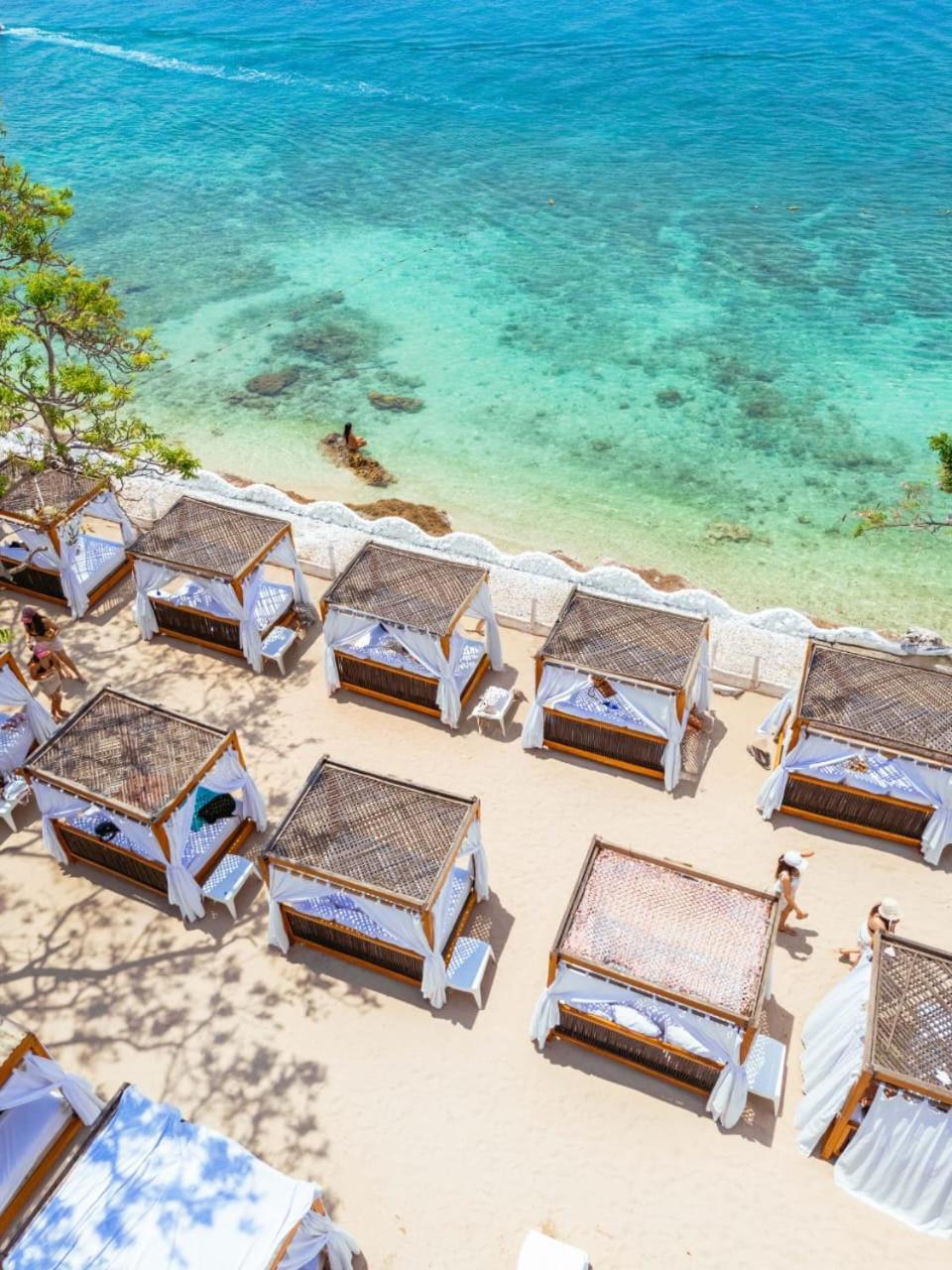 Bora Bora Beach Club & Hotel Isla Grande  Exterior photo